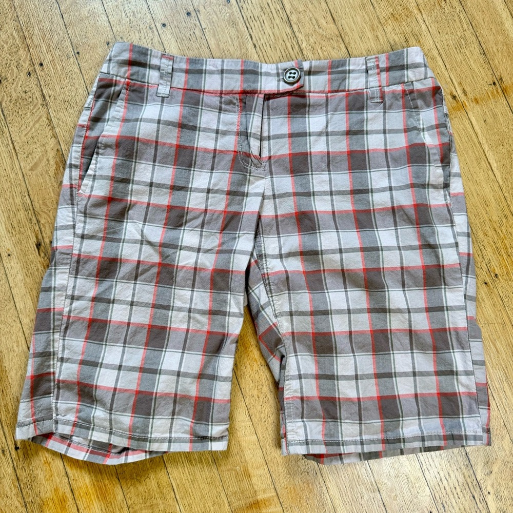 New York & Company Bermuda Short, Size 2